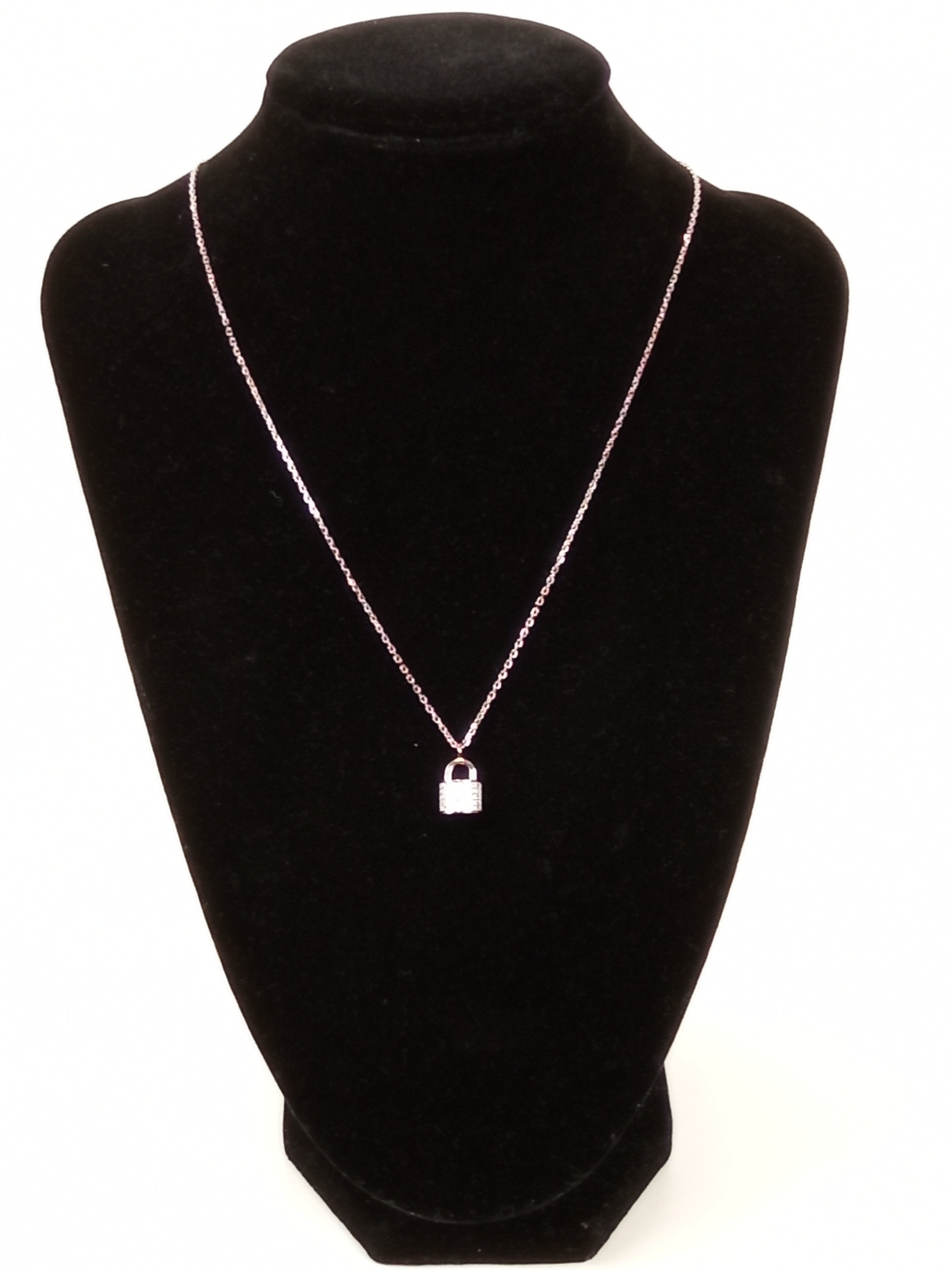 Colgante con candado con circonitas