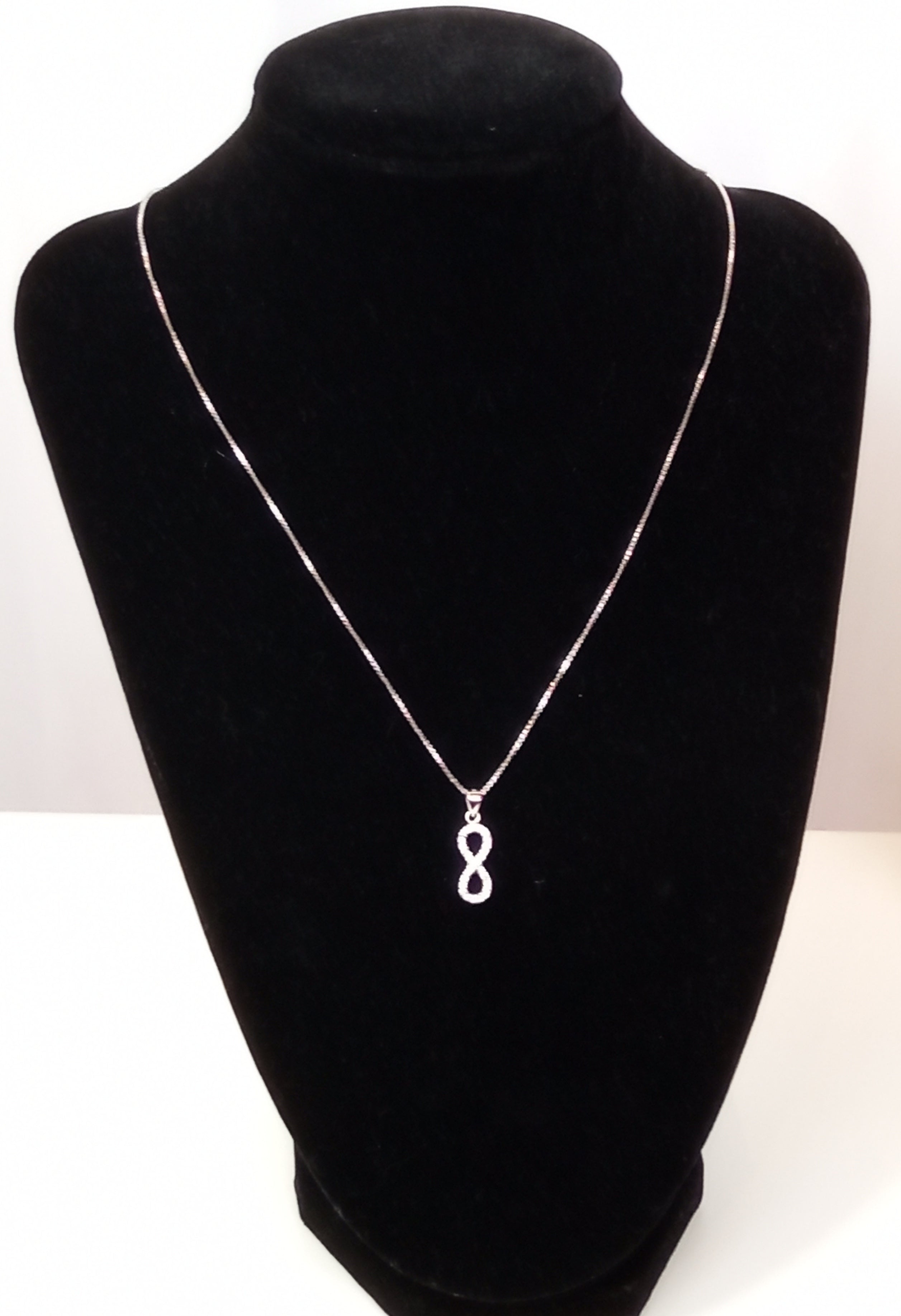 Colgante con cadena